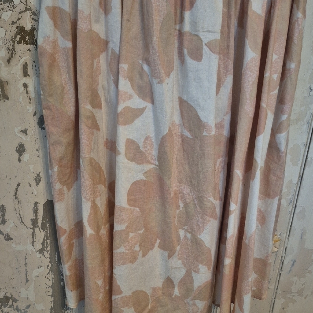 H&M Peach and Cream Sundress - Picture 4 of 9